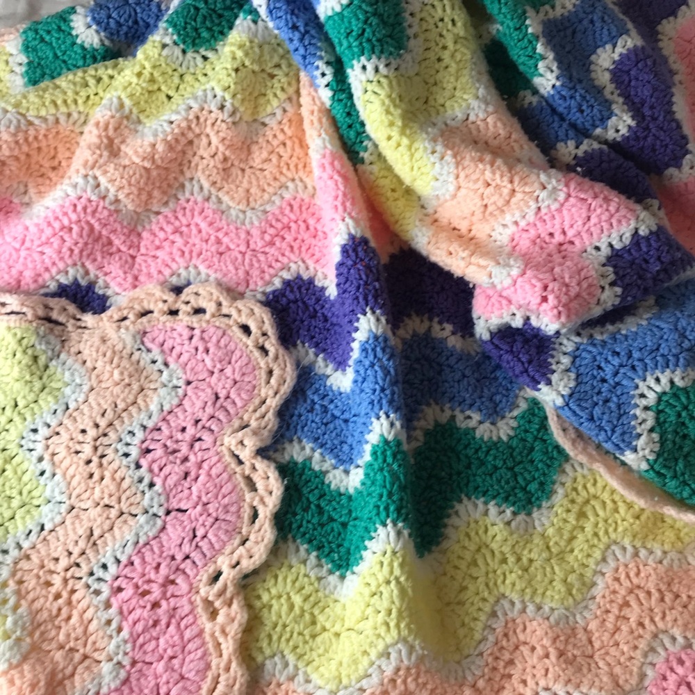 Rainbow Chevron Pattern Blanket Afghan 58” x 53” Pastel Multi Stripes Scalloped
